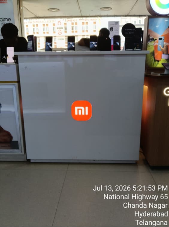Xiaomi retail counter with its border lighting not working